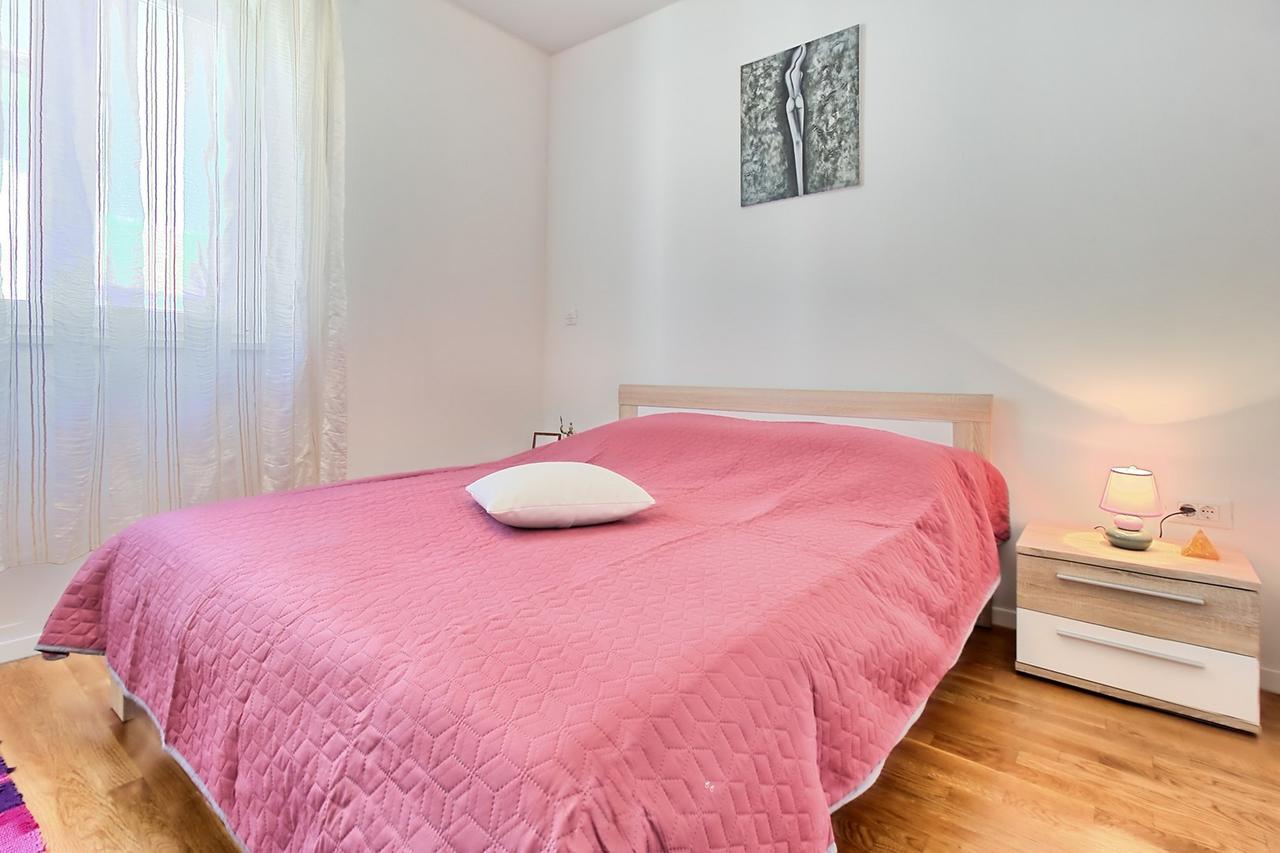 Summertime House With Apartment Umag Eksteriør bilde